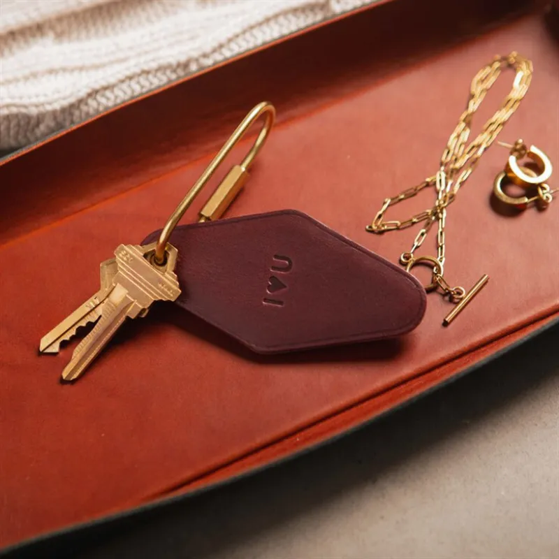 leather keychain key ring vintage hotel - wholesale price for global buyers - view 4